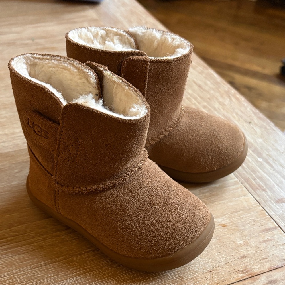 UGG Keelan II Toddler Boots size 5